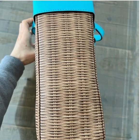 Kate Spade Pack a Picnic Wine Tote bag purse basket blue faux wicker nwot - Picture 5 of 8